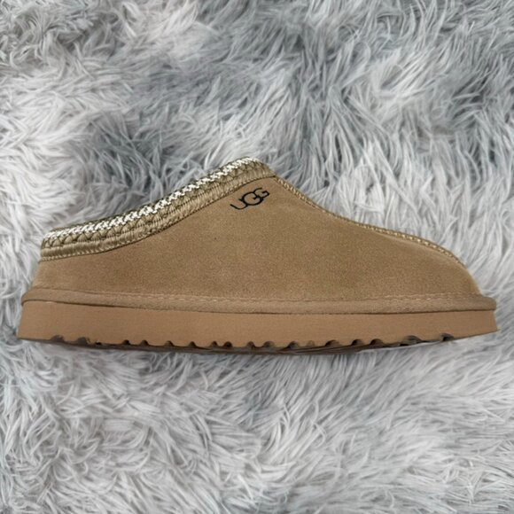 UGG Tan Half-Slippers - Picture 2 of 9